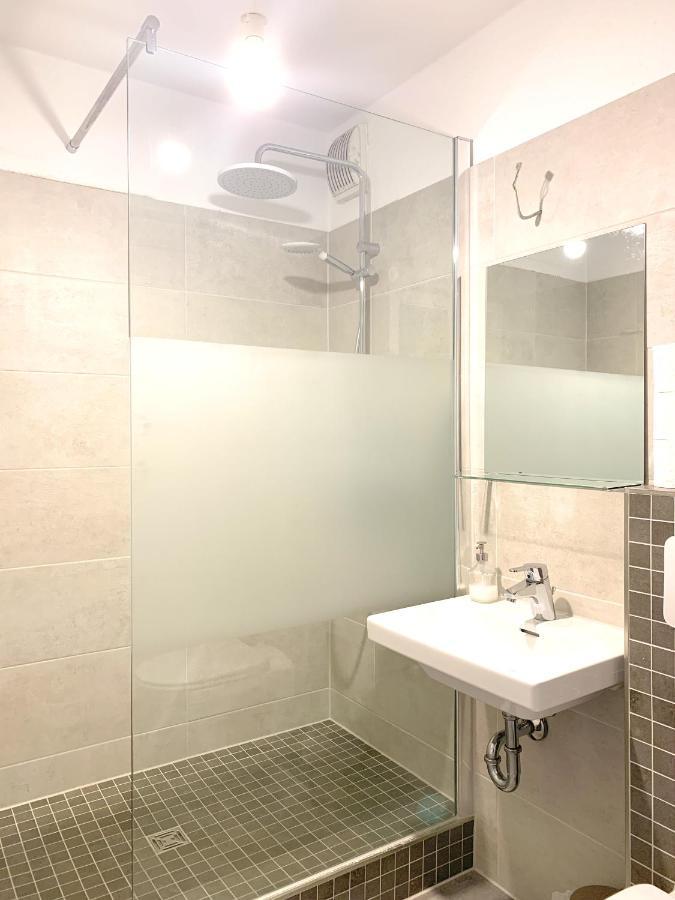Apartment Anna เคมนิตซ์ ภายนอก รูปภาพ